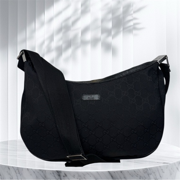 Gucci Half Moon Saddle Black Shoulder Bag - Picture 1 of 11